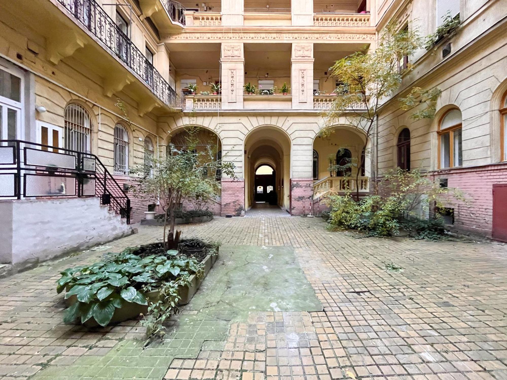 Industrial Westend Budapest Eksteriør bilde